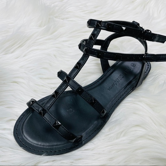 Black studded strap sandal - Picture 2 of 6
